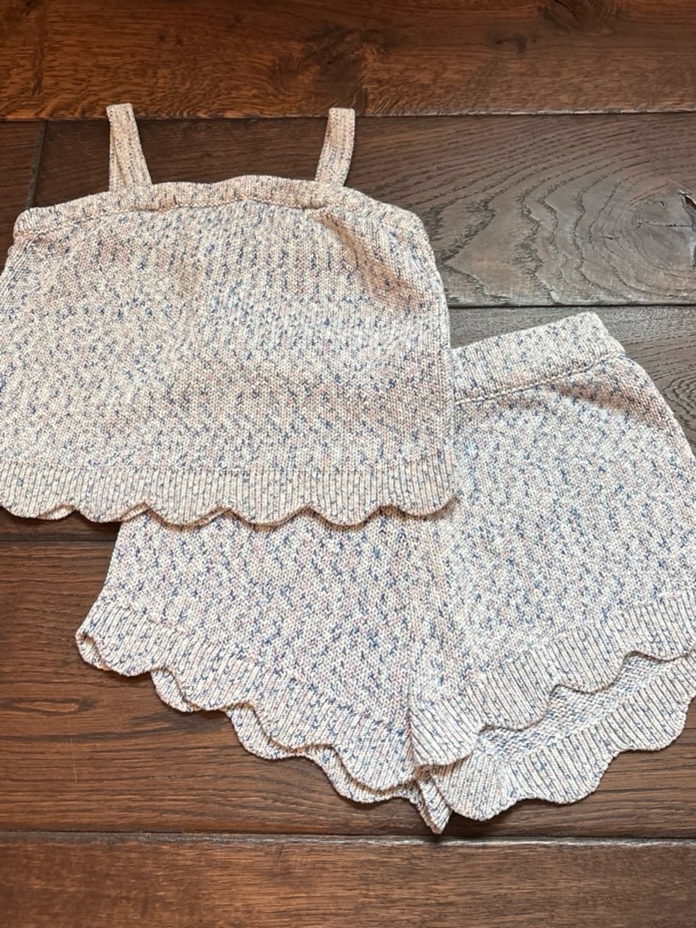 Design History Speckled Cream and Blue Knit Top